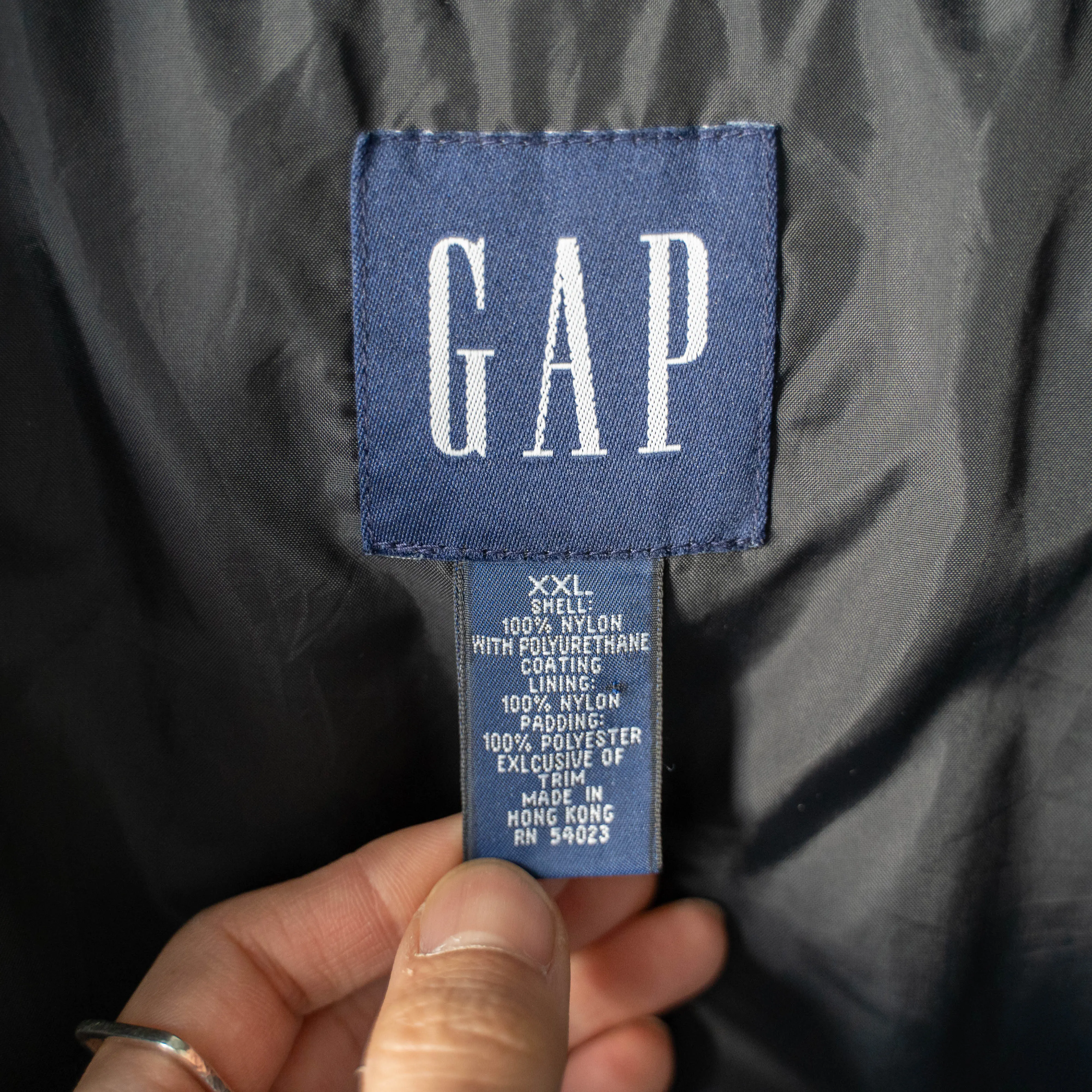 Sure! Here’s an optimized title for the e-commerce product:

Vintage 1990s GAP Greige Nylon Outdoor Jacket - Lightweight, Waterproof, Stylish & Functional
