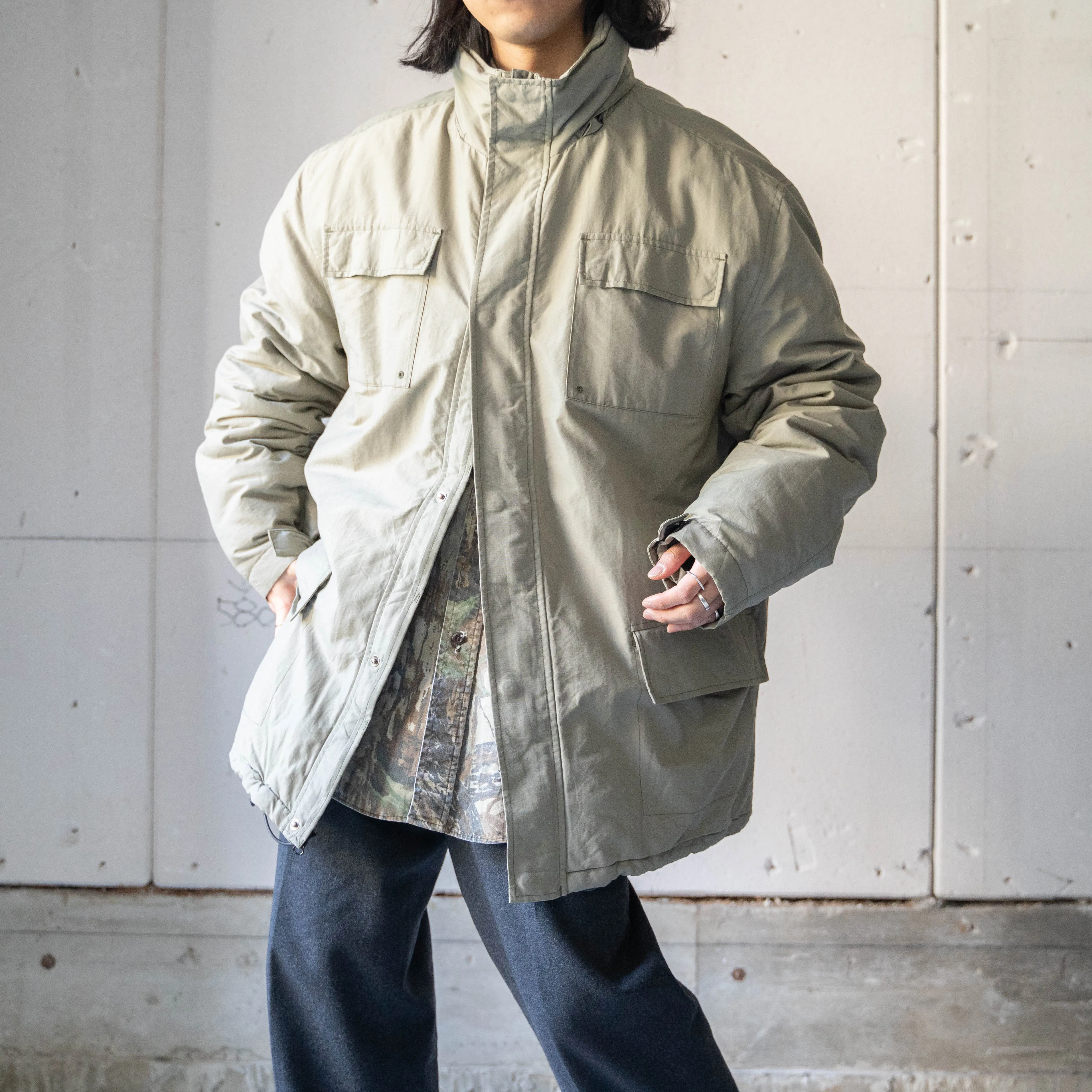 Sure! Here’s an optimized title for the e-commerce product:

Vintage 1990s GAP Greige Nylon Outdoor Jacket - Lightweight, Waterproof, Stylish & Functional