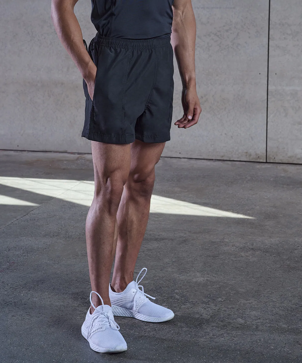 Black - All-purpose lined shorts