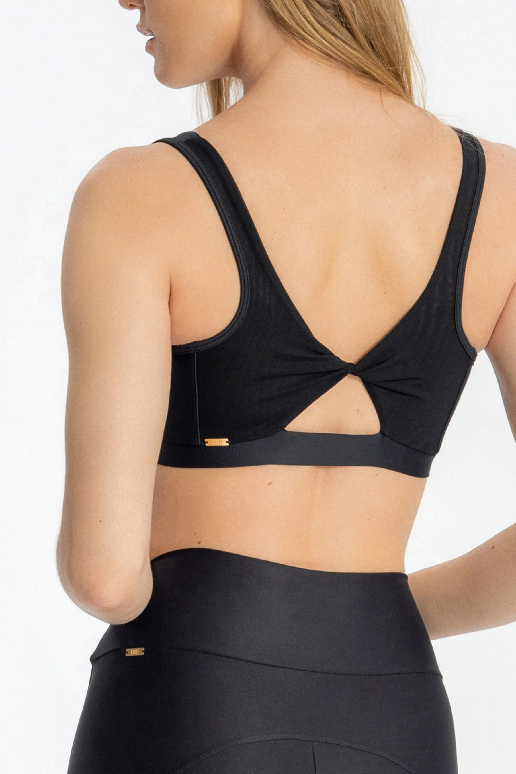 Essential Fresh Twist Top