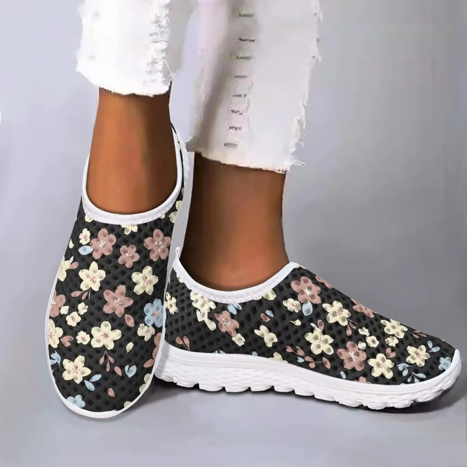 Women's Walking Shoes, Breathable Slip on Tennis Shoes Comfortable Sneakers, Casual Mesh Lightweight Athletic Sneakers